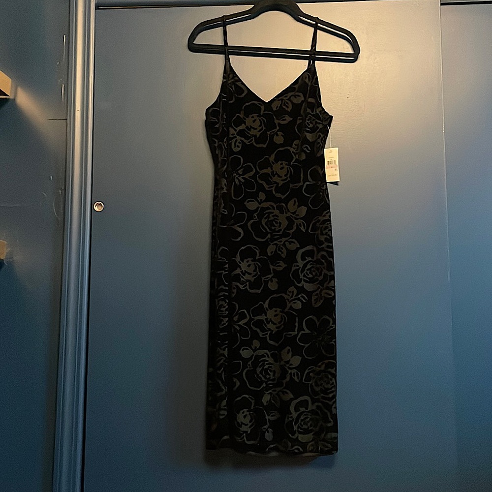 JESSICA SIMPSON BLACK VELVET FLORAL COCKTAIL DRESS